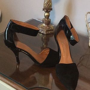 Size 10 Jeffrey Campbell Suede/Patent Black Shoes